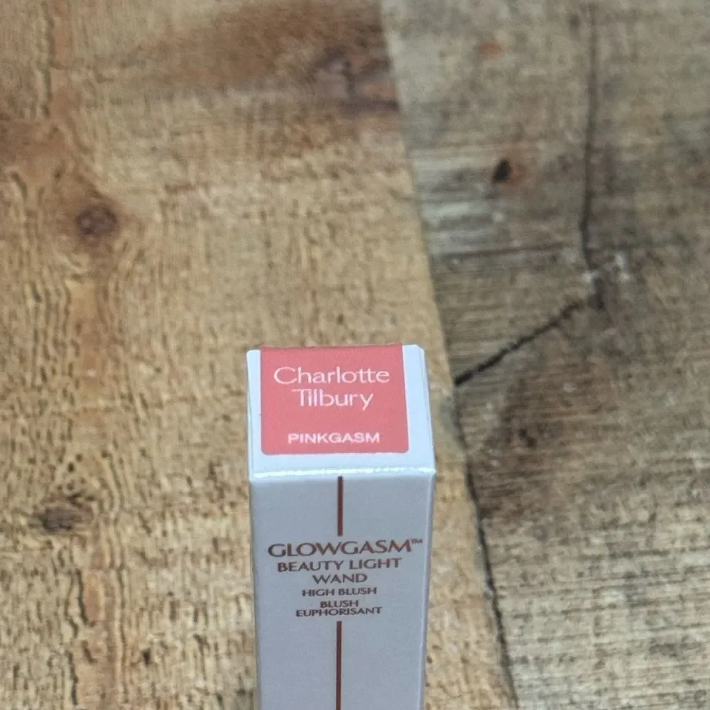 CHARLOTTE TILBURY Glowgasm Beauty Light Wand Blush/Highlight PINKGASM BNIB.